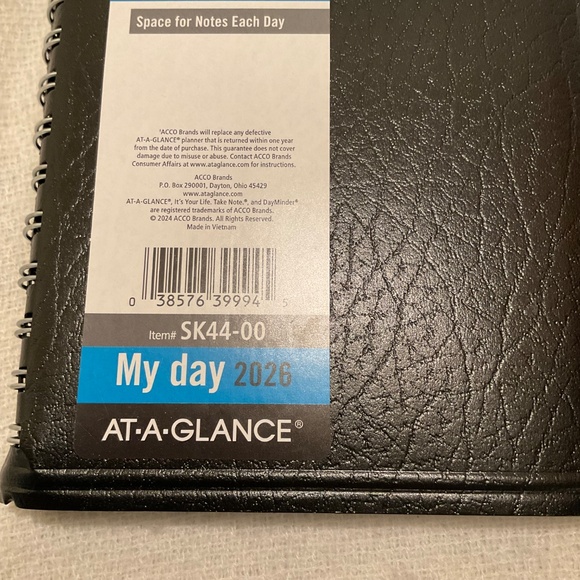 AT-A-GLANCE SK44-00 Jan-Dec 2026 8" x 5" DayMinder Daily Appointment Book New - Picture 3 of 14